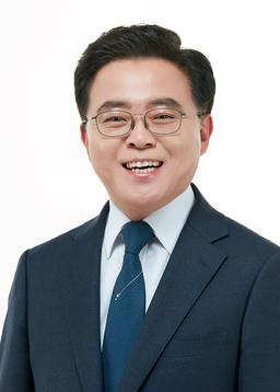 진교훈 프로필 사진