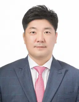 이용 프로필 사진