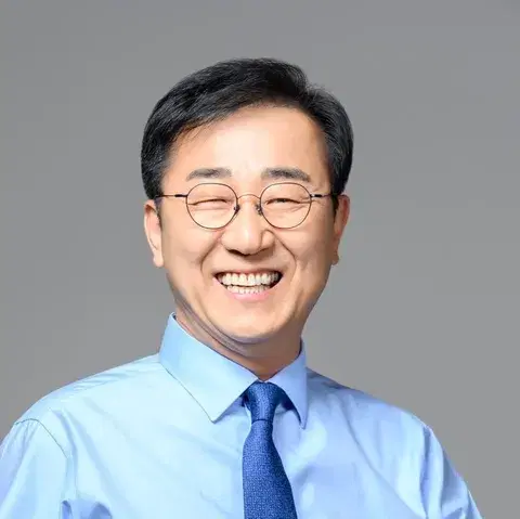 김윤덕 프로필 이미지